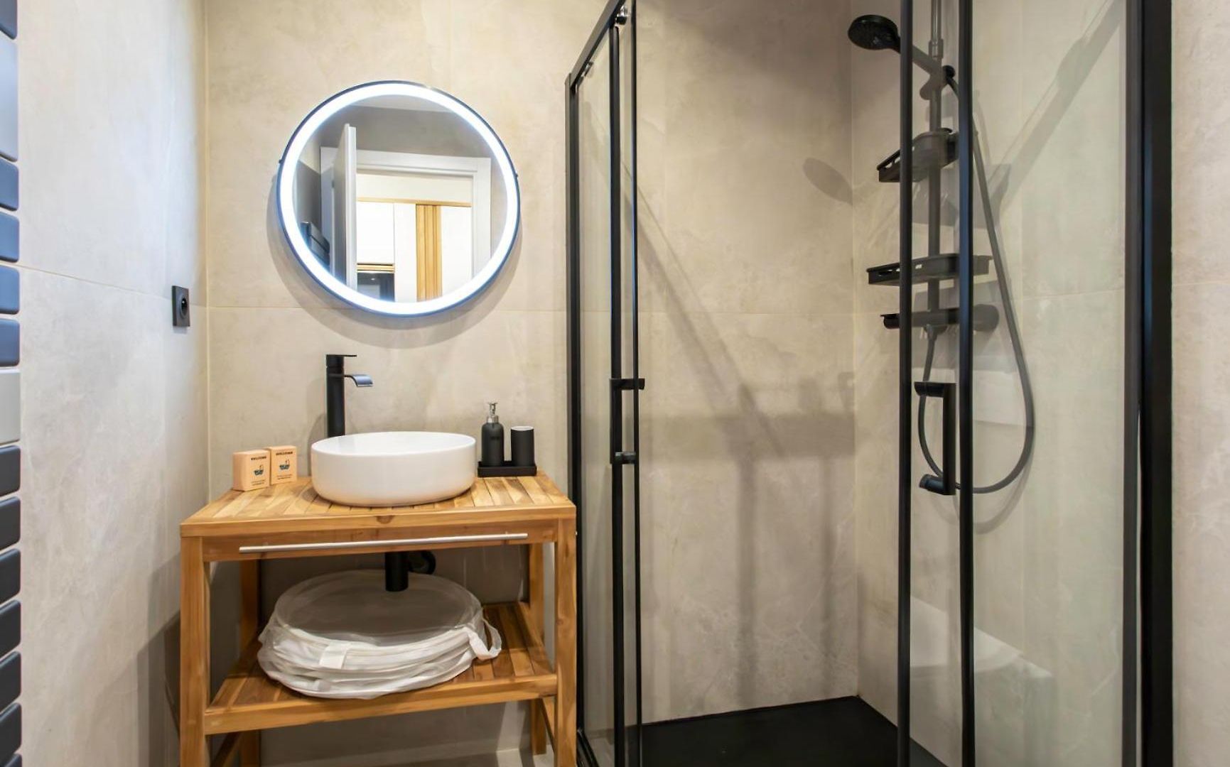 Appartement #51 Staywizus - 1bdr Massena, 5 Min To The Ac