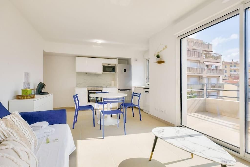 T2 Avec Terrasse Et Parking Privé Au Coeur De Nice