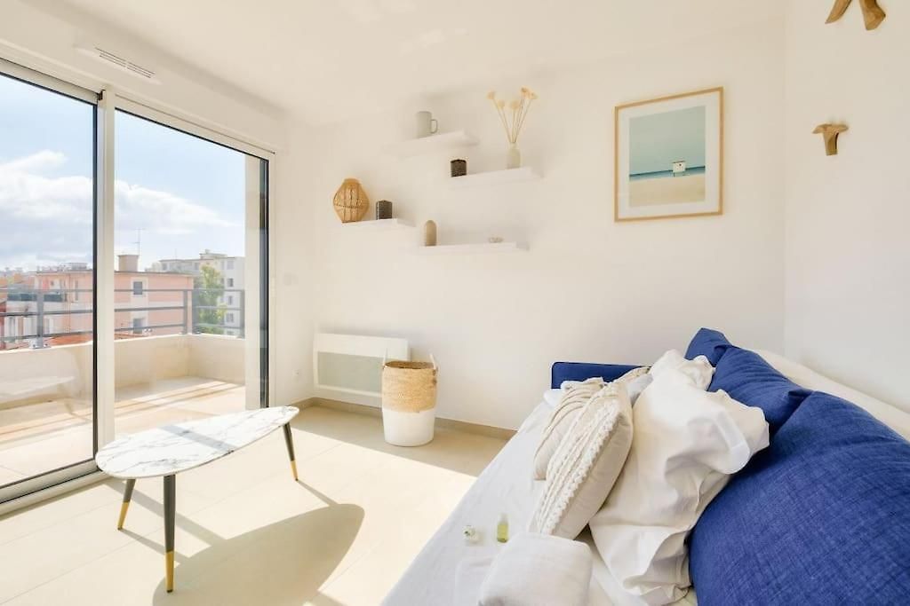 T2 Avec Terrasse Et Parking Privé Au Coeur De Appartement