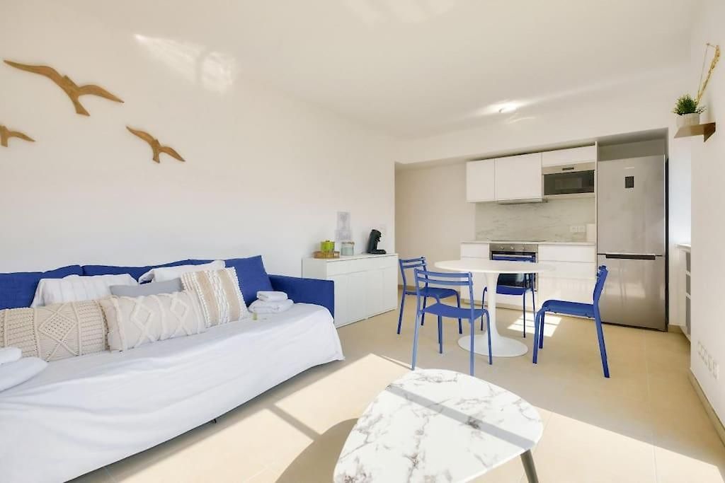 Appartement T2 Avec Terrasse Et Parking Privé Au Coeur De