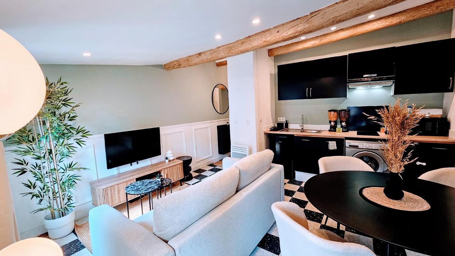 Luxe Et Charme Authentique 4 Couchages Elegant Au Coeur Du Vieux