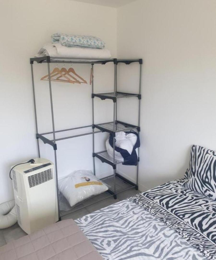 Grand Appartement, 2 Ou 3 Ou 4 Pieces, Tramway Sur Place, Proche Gare Sncf St Augustin 900 Metre , Aeroport 1200 Metre, Ou Allianz Riviera 10 Min, Palais Nikaia 2 Min , Supermarche Sur Place, Parking Possible Si Disponible Ou Payant A 1000 Metr Nice