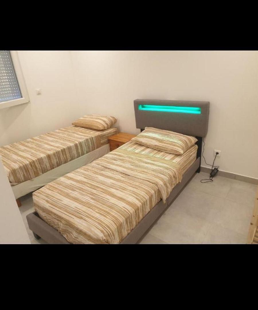 Grand Appartement, 2 Ou 3 Ou 4 Pieces, Tramway Sur Place, Proche Gare Sncf St Augustin 900 Metre , Aeroport 1200 Metre, Ou Allianz Riviera 10 Min, Palais Nikaia 2 Min , Supermarche Sur Place, Parking Possible Si Disponible Ou Payant A 1000 Metr * Nice