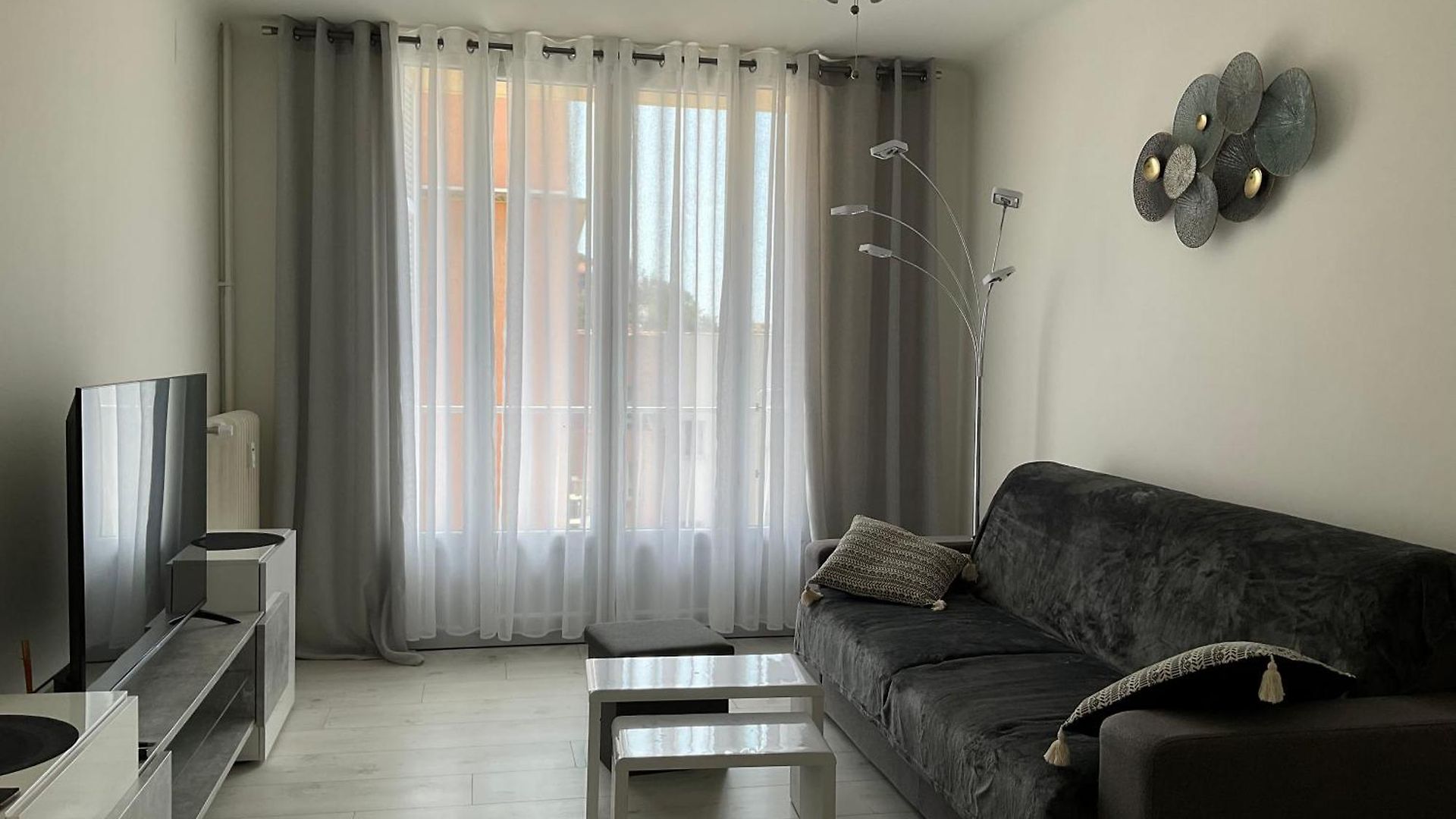 F2 Lumineux 8 Min A Pieds De La Apartment