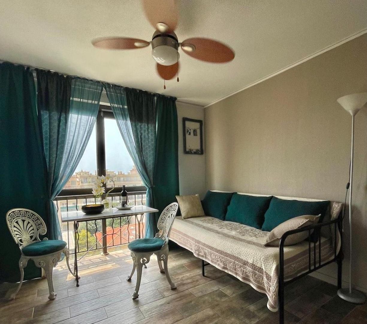 Appartement Luxurious In 450 M Of The Sea