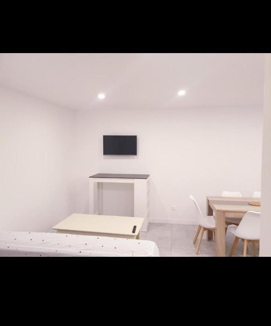 Grand Appartement, 2 Ou 3 Ou 4 Pieces, Tramway Sur Place, Proche Gare Sncf St Augustin 900 Metre , Aeroport 1200 Metre, Ou Allianz Riviera 10 Min, Palais Nikaia 2 Min , Supermarche Sur Place, Parking Possible Si Disponible Ou Payant A 1000 Metr Nice
