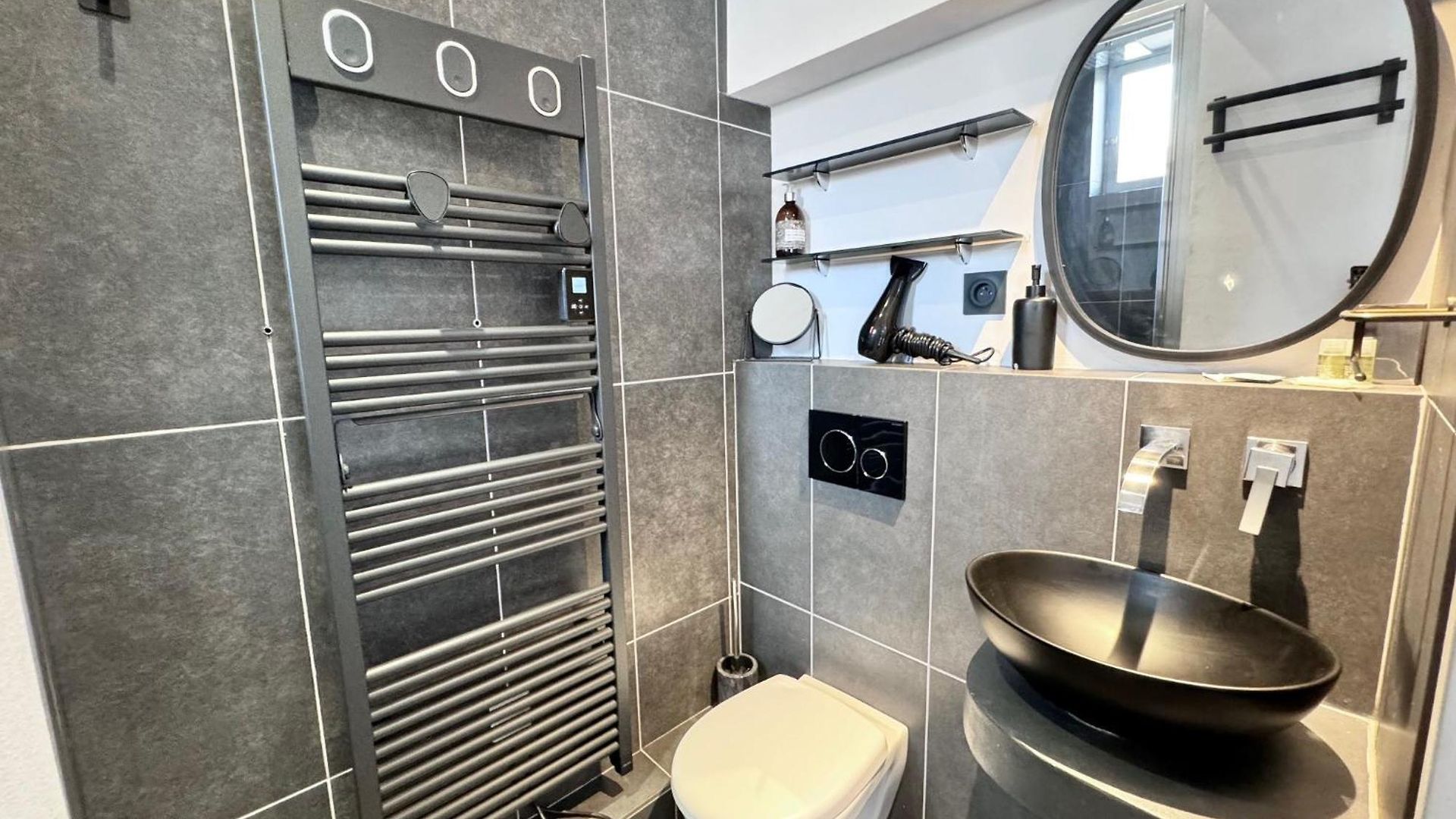 Apartment Riviera - Le Petit Balcon De L'opera - Old Town Promenade Des 3*