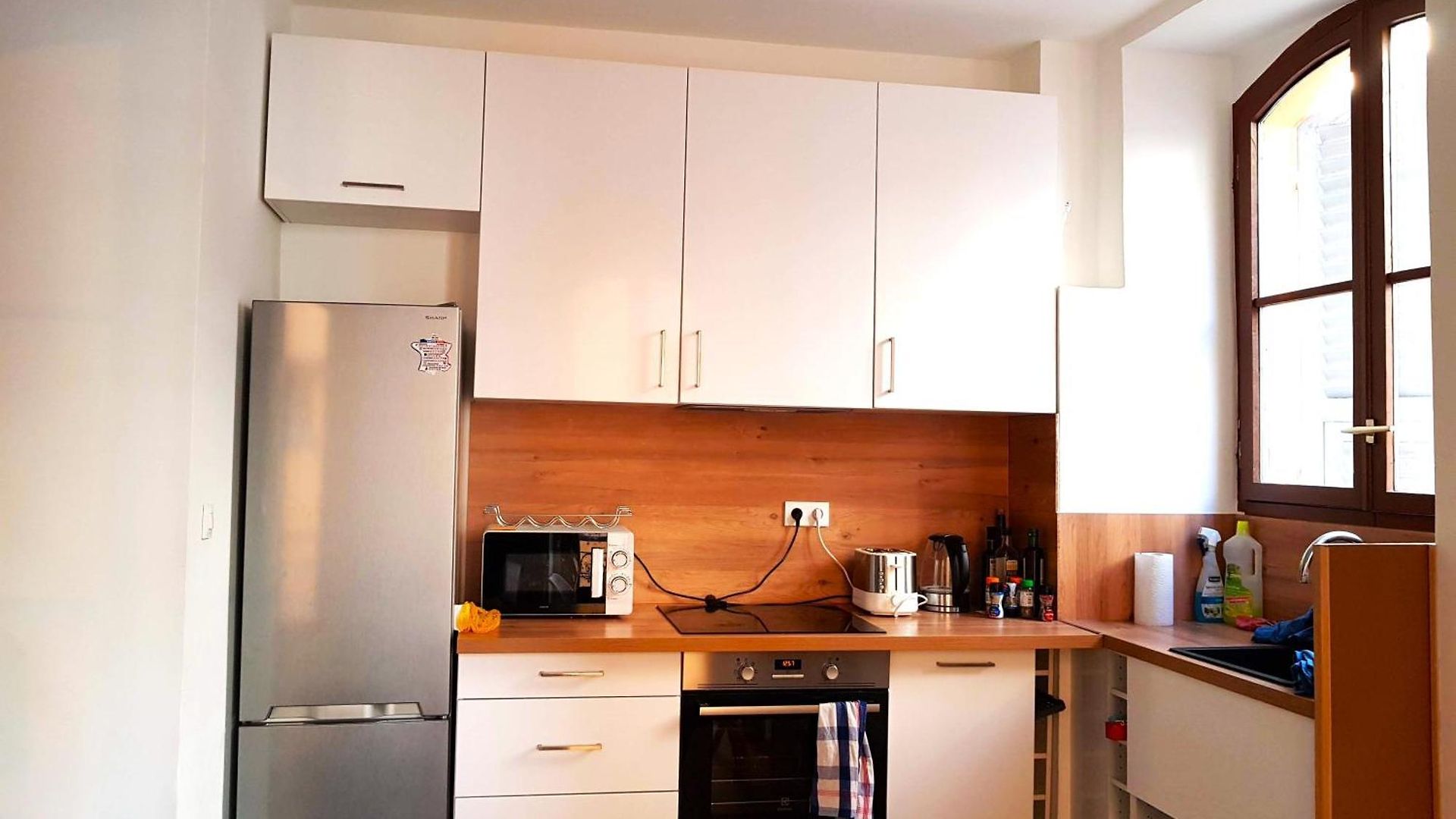 Appartement Big Flat - Le Cala - Center - 4 Bedrooms, Sleeps 13, Near Beach, Train Station, Parking, Wifi, Air Conditioning I Group I Business I Family *