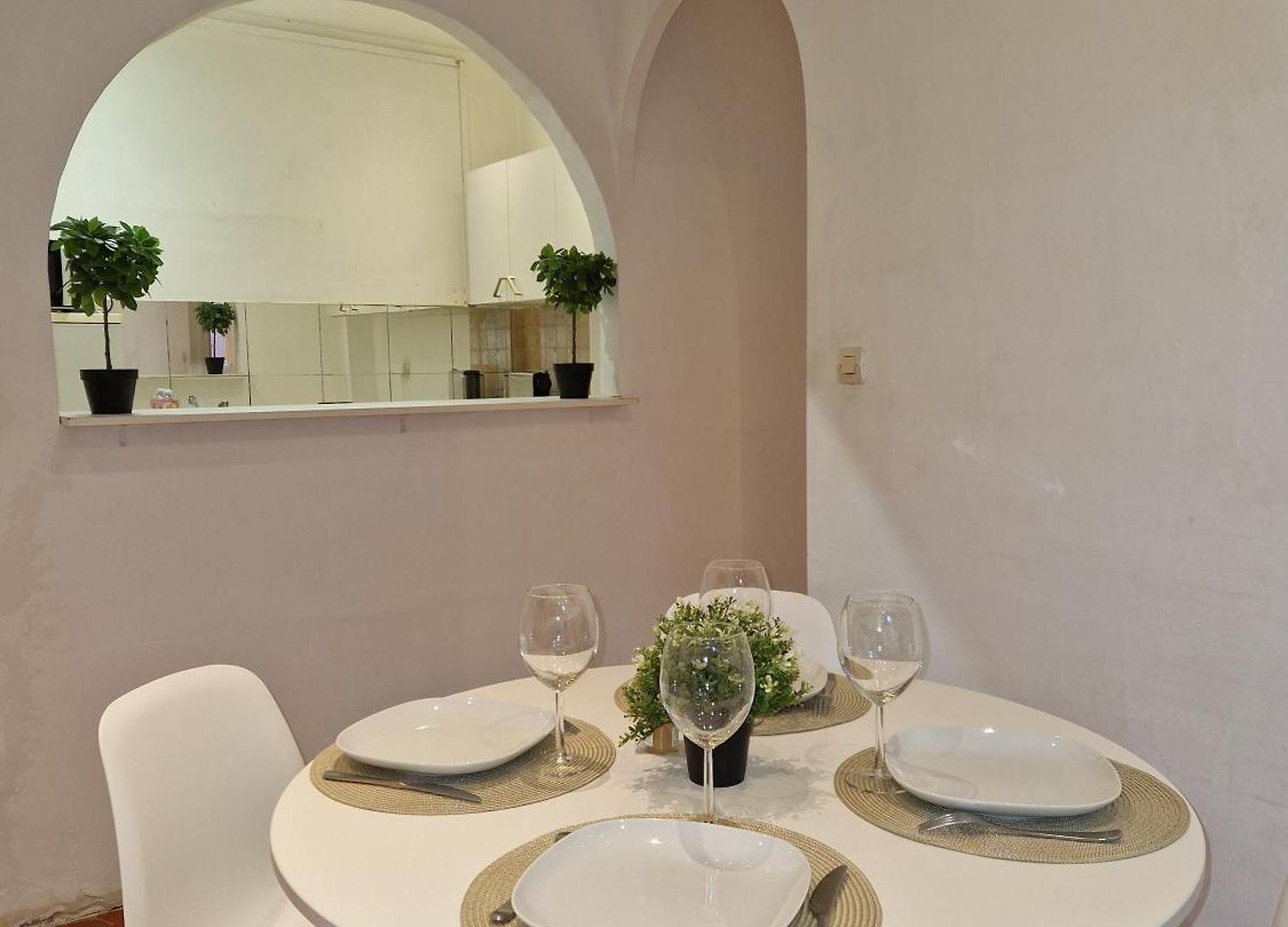 Sublime 4p Classé Dans Le Vieux-nice Appartement Nice
