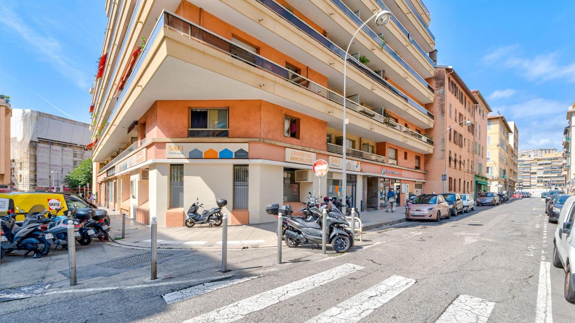Apartment Near Old Town And Fully Renovated *