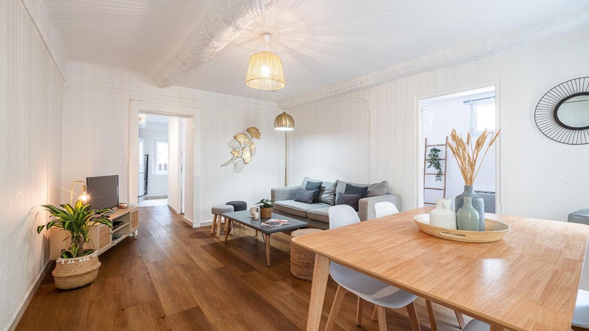 2 Bdr Heart Of The Old Town Appartement