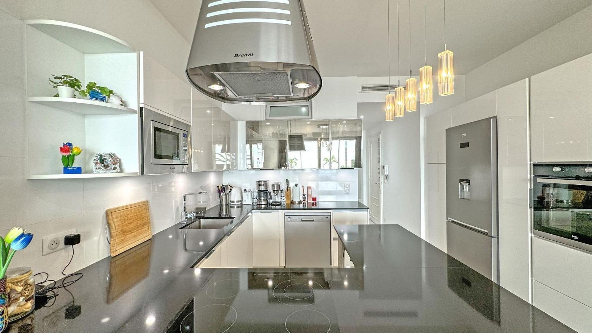 Gorgeous Oceanfront Promenade Appartement