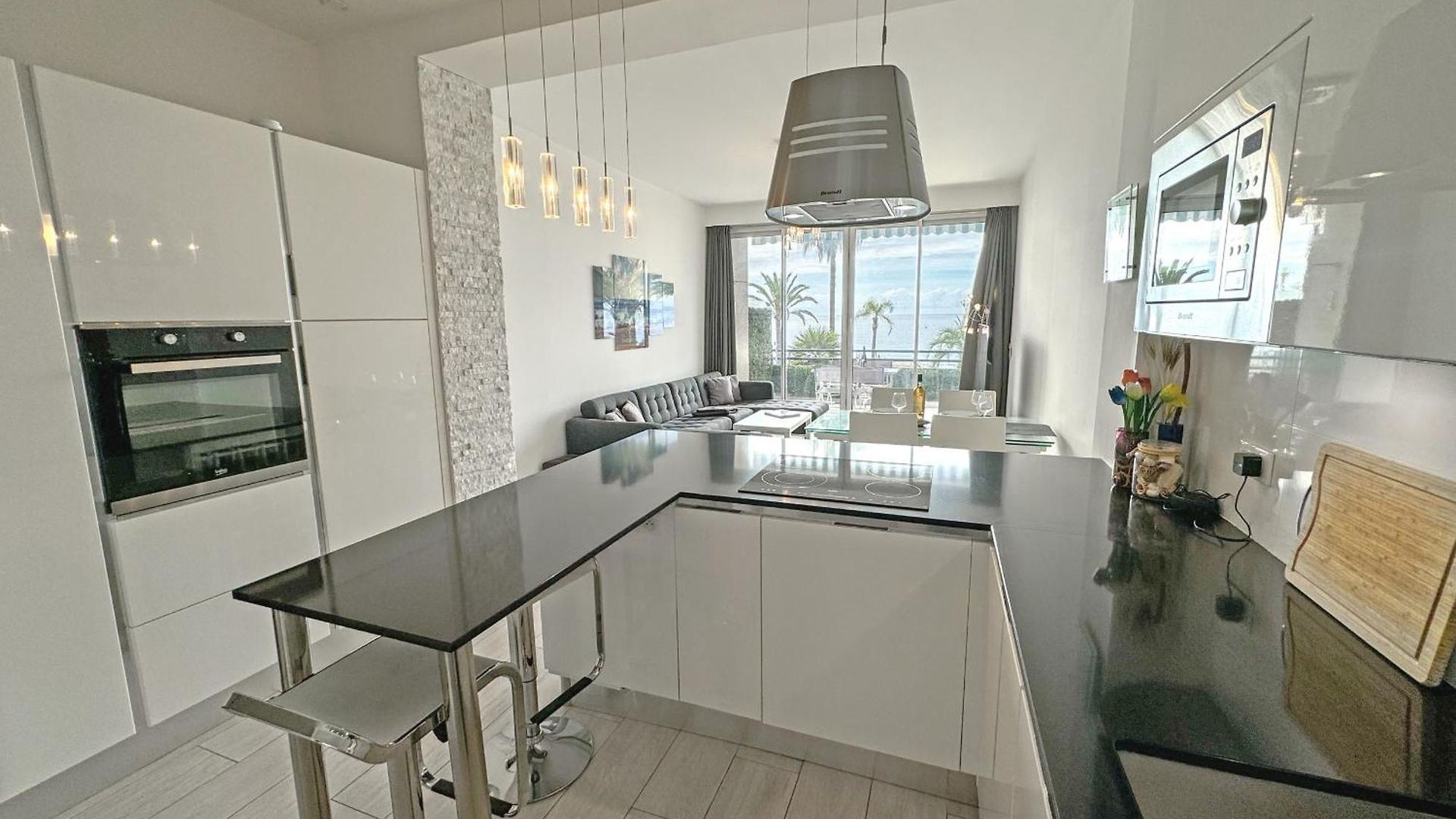 Gorgeous Oceanfront Promenade Appartement