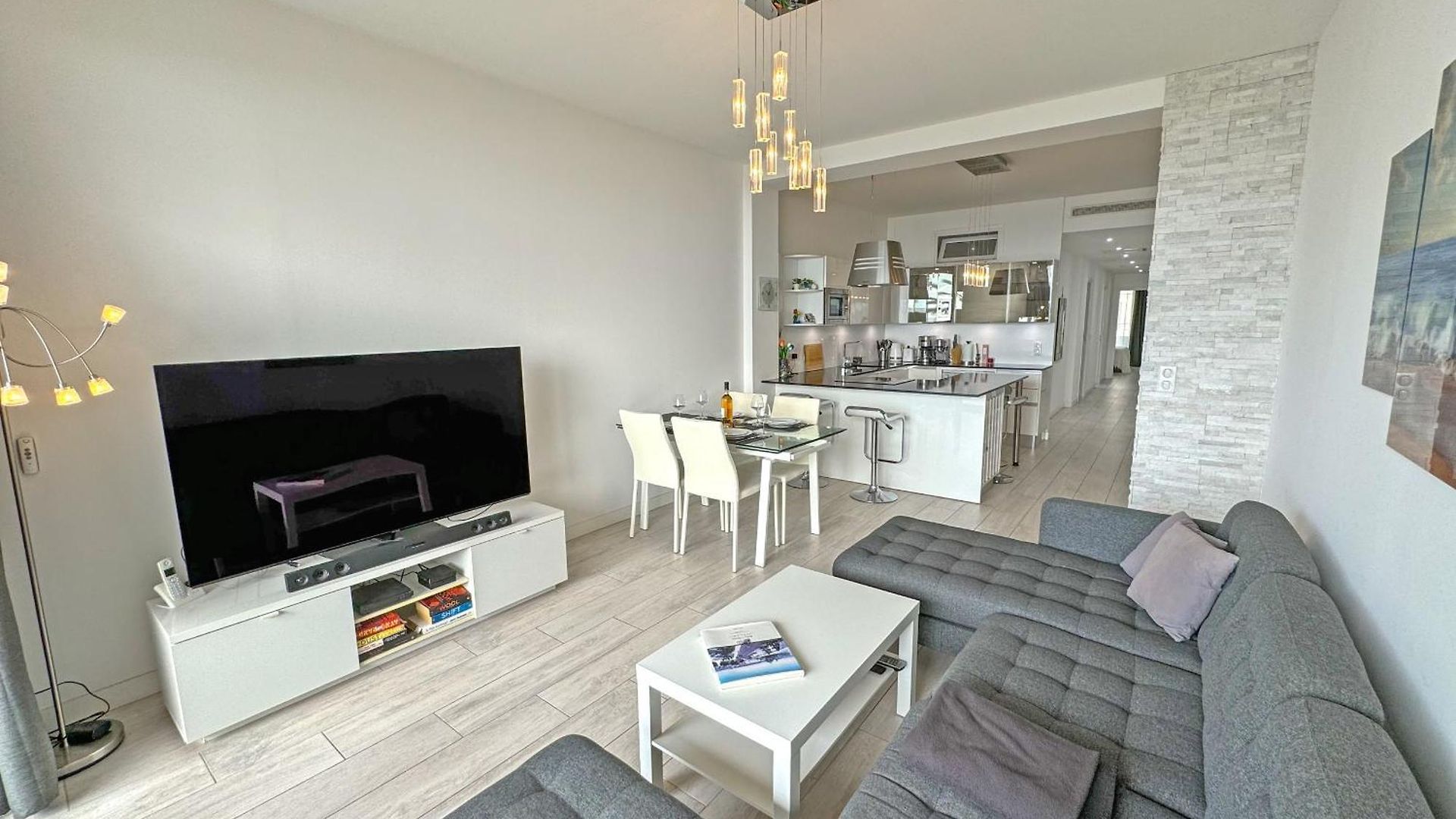 Gorgeous Oceanfront Promenade Appartement Nice