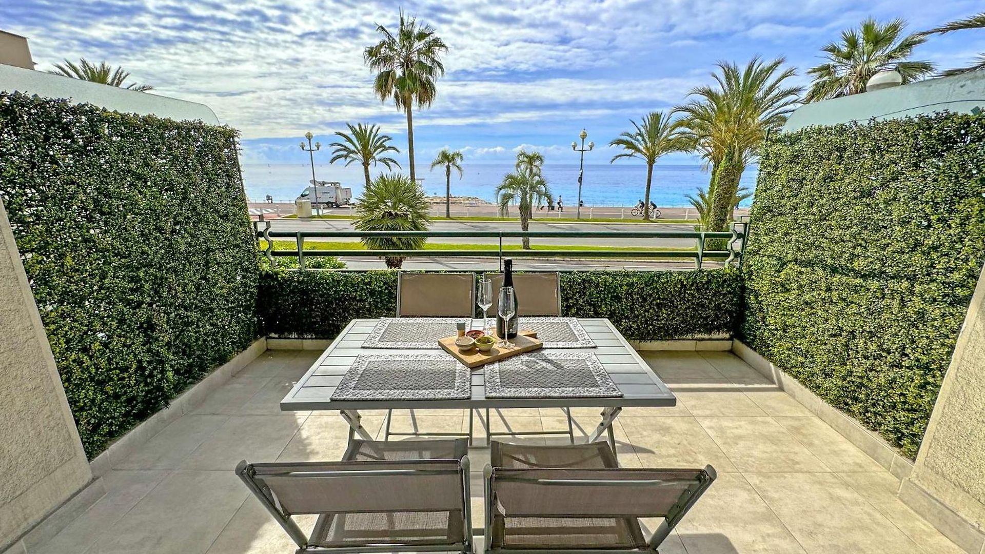 Gorgeous Oceanfront Promenade