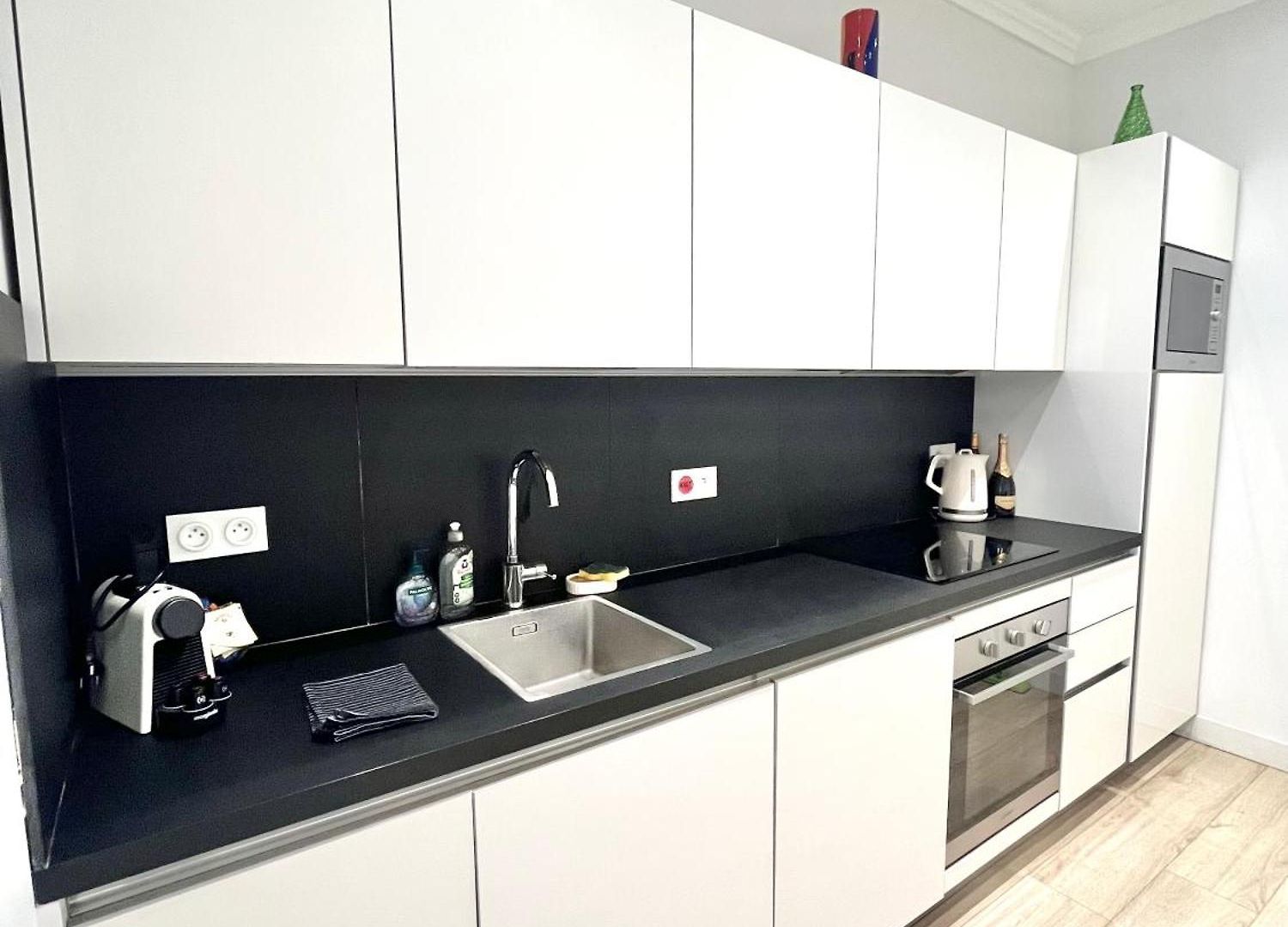 Appartement Center 2 Min Walk To Quiet Sunny Balcony *