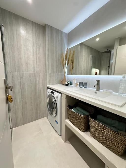 3p Neuf Et Climatisé Le Port à 9mn De La Appartement Nice
