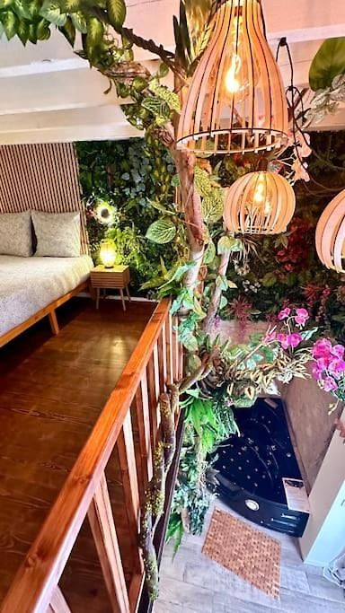 Jungle Avec Jaccuzi Au Coeur De Nice