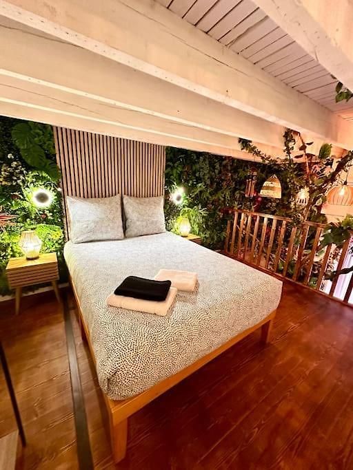 Jungle Avec Jaccuzi Au Coeur De Appartement