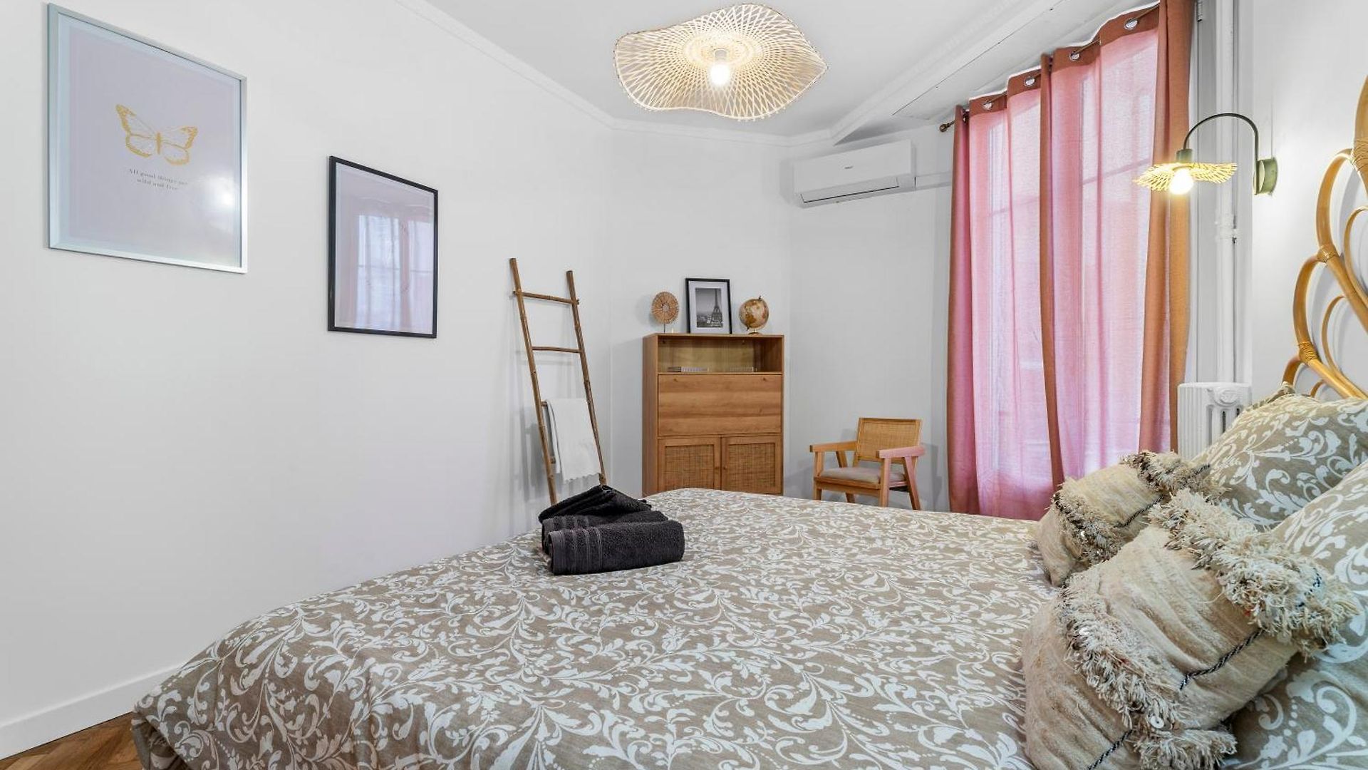 Renting - Verdi - Charm & Comfort & Aircon Nice