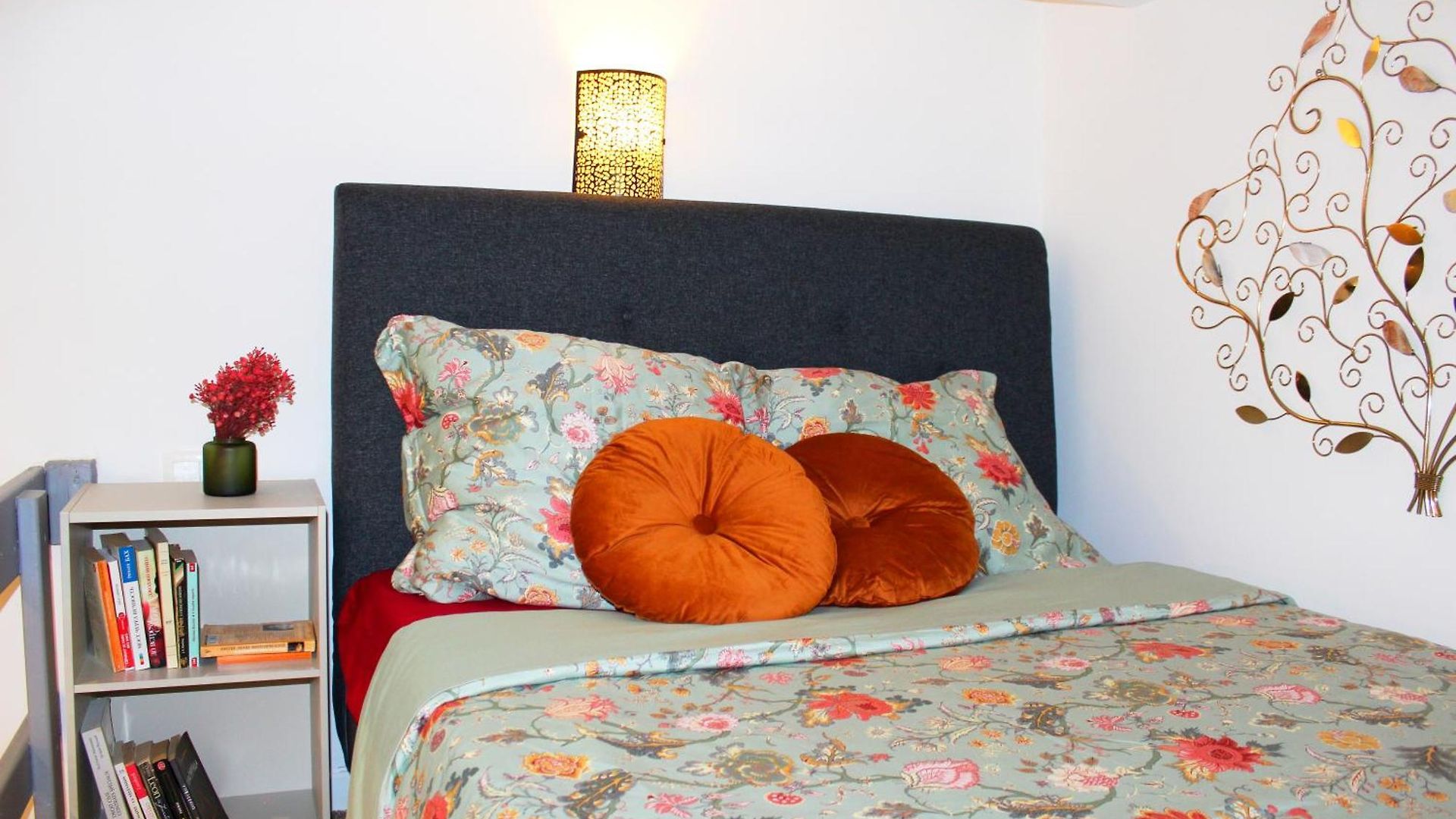 Lofty - Massena Sq - 5 Min Walk * Nice