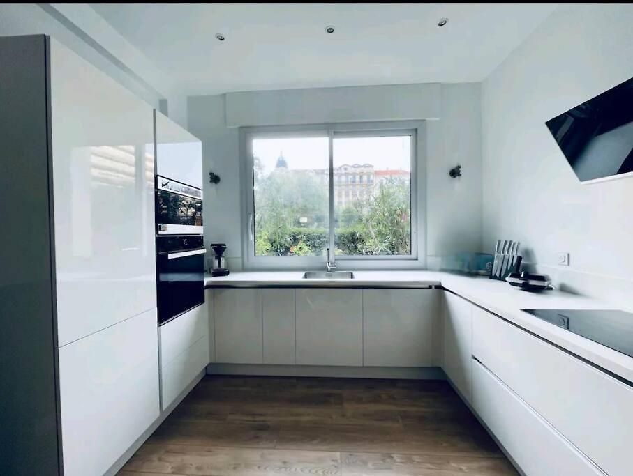 Luxueux Appartement, Carré D'or, Square Mozart