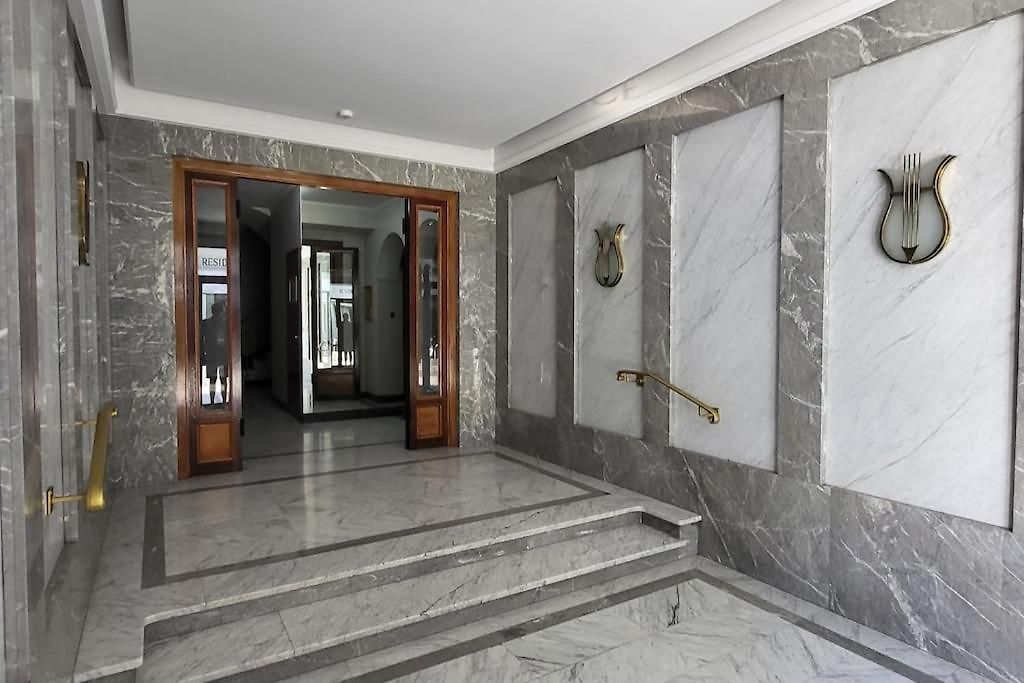 Luxueux Appartement, Carré D'or, Square Mozart Appartement