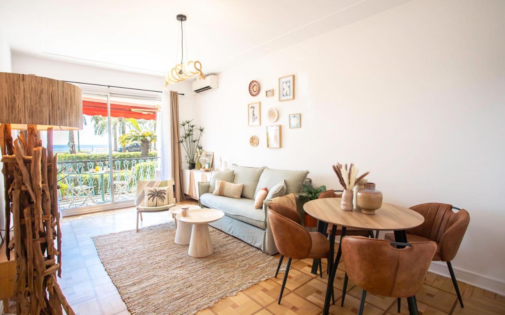 L54 Staywizus - 1bdr Promenade Sea View Ac & Balcony *