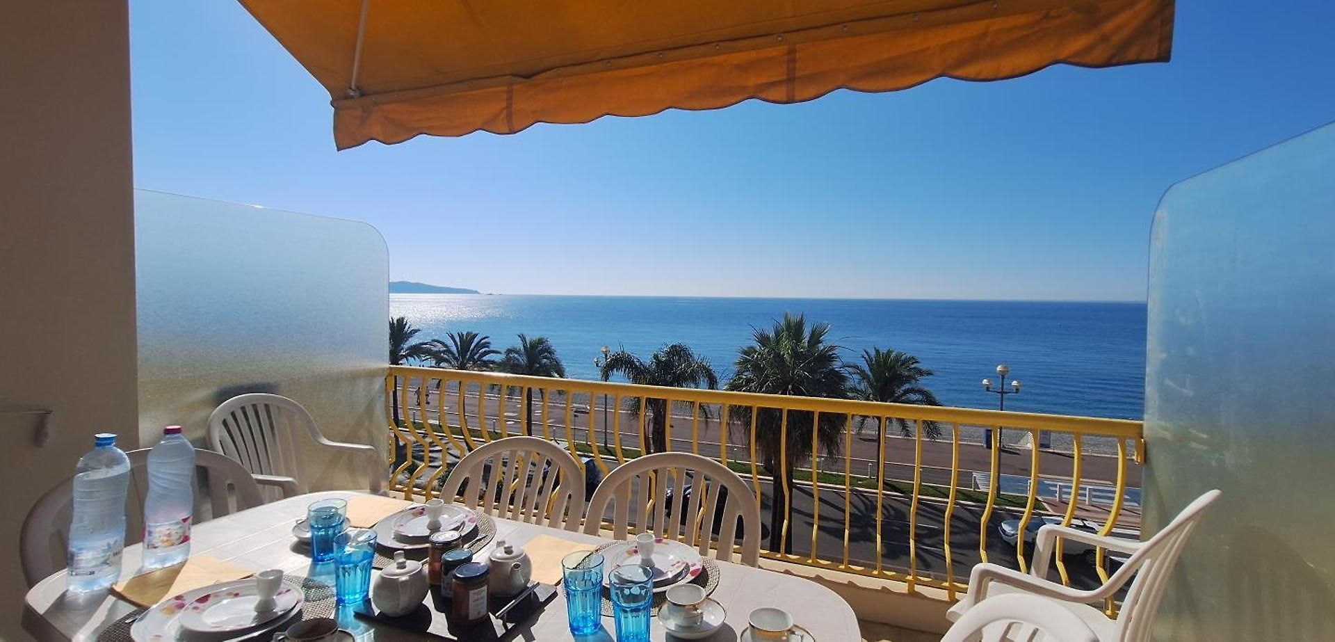 Front Heaven Promenade Des Bed & Breakfast *