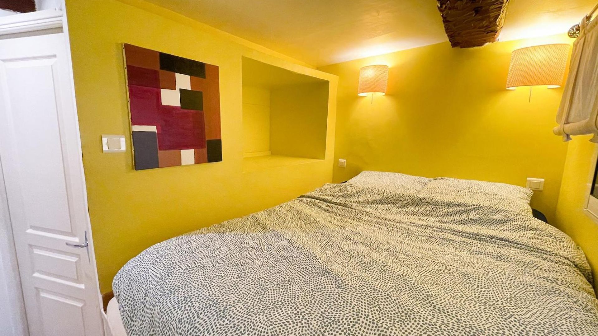 Appartement Atypique Au Coeur Du Vieux-nice