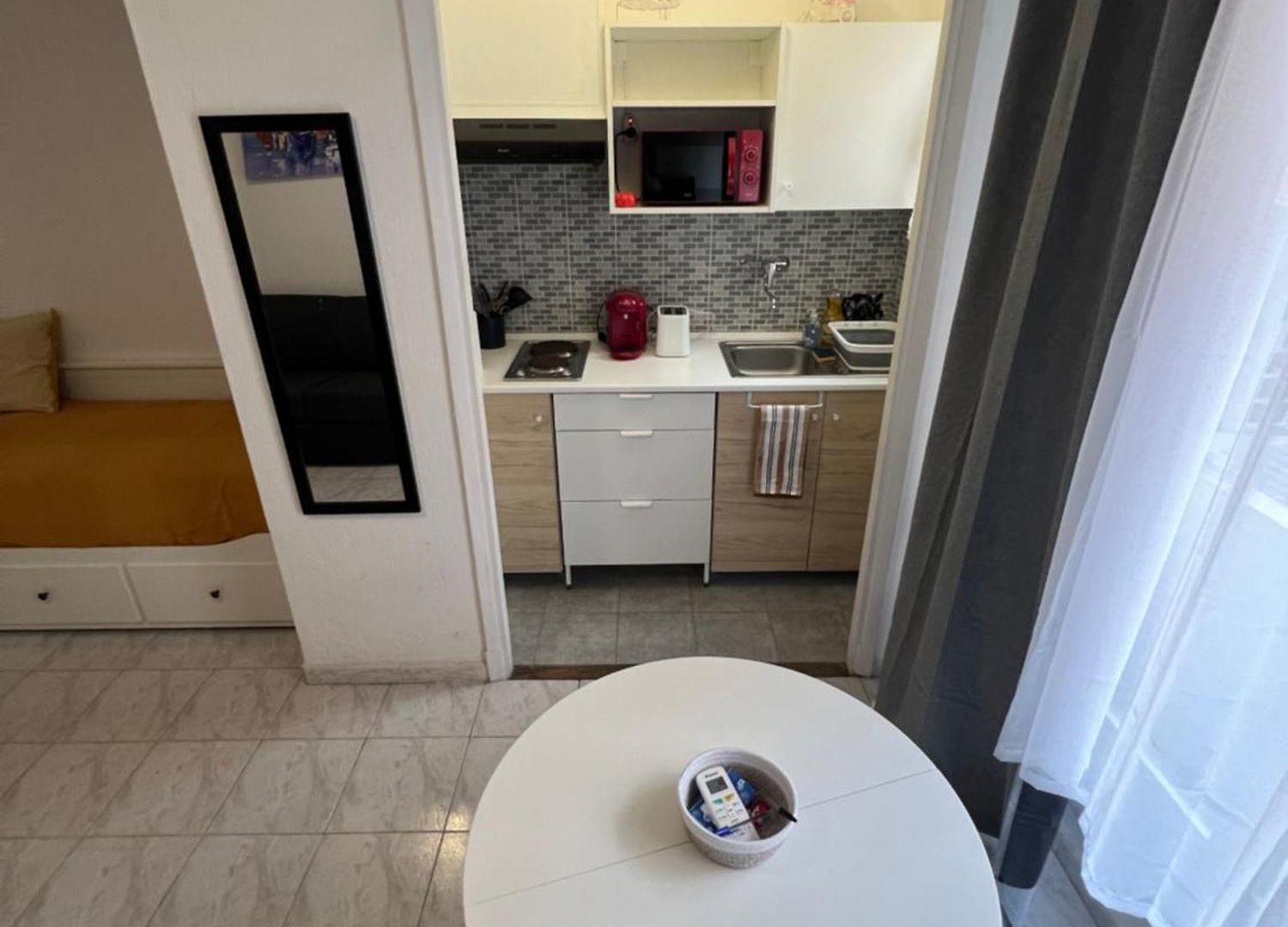 Fully Equipped For 3, Near Negresco