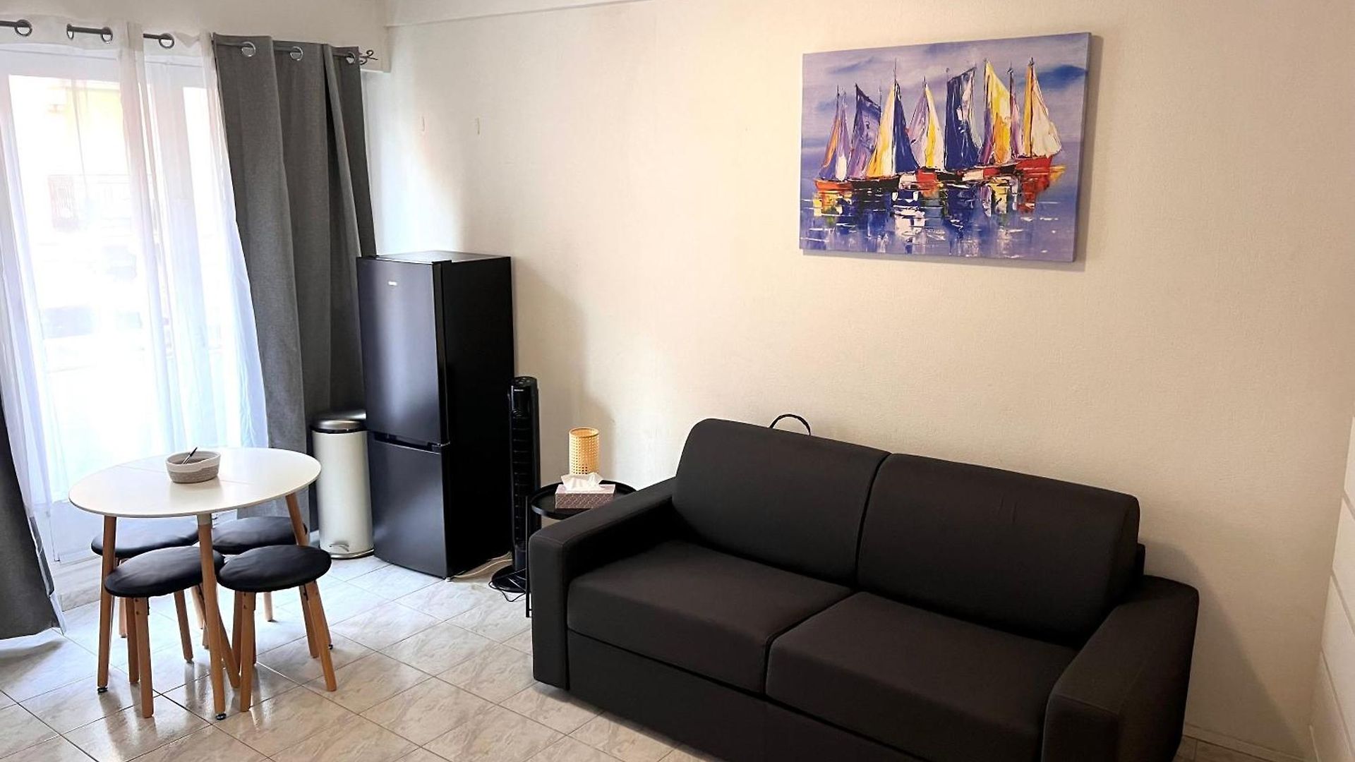 Fully Equipped For 3, Near Negresco