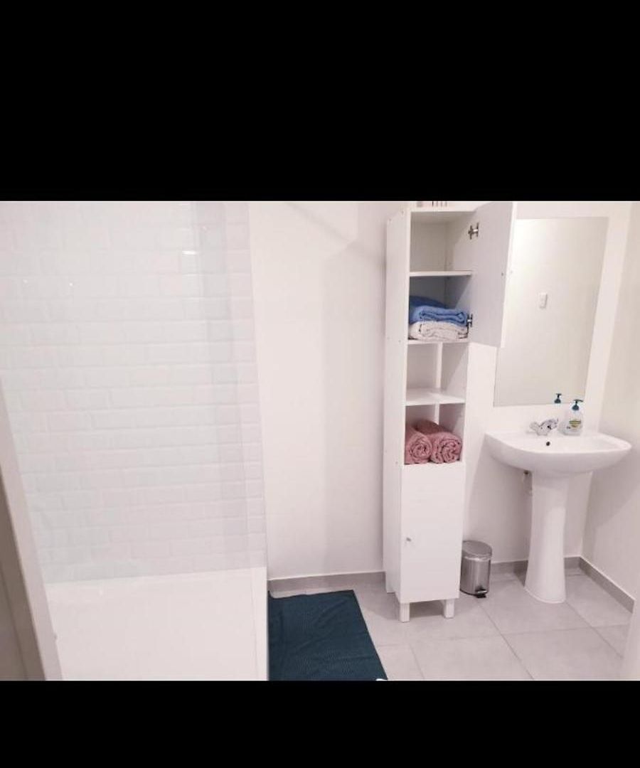 Grand Appartement, 2 Ou 3 Ou 4 Pieces, Tramway Sur Place, Proche Gare Sncf St Augustin 900 Metre , Aeroport 1200 Metre, Ou Allianz Riviera 10 Min, Palais Nikaia 2 Min , Supermarche Sur Place, Parking Possible Si Disponible Ou Payant A 1000 Metr Nice