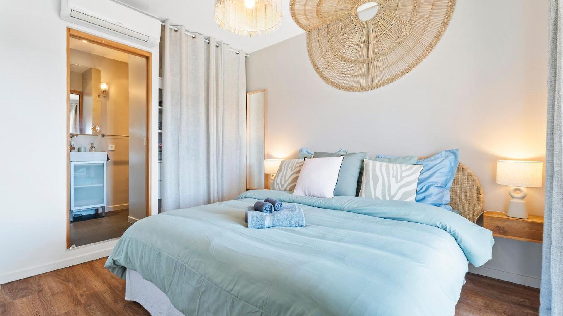 Renting - Abbaye - Luxury Penthouse Sea View Pool Tennis Parking *