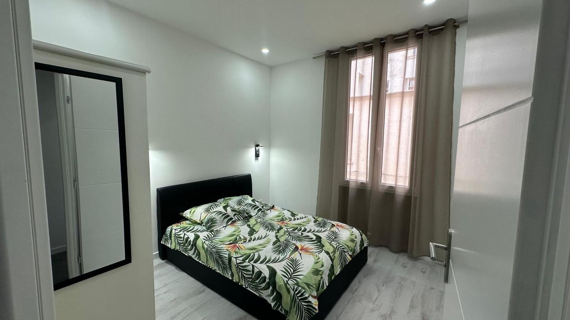 3 Pieces Proche Du Negresco Appartement *