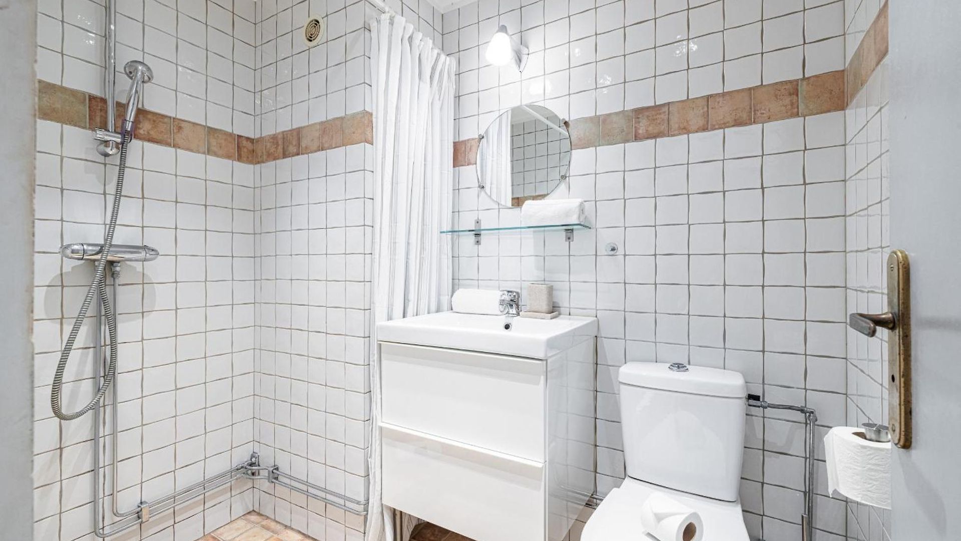 2 Bdr With Independent - Old Town Nice