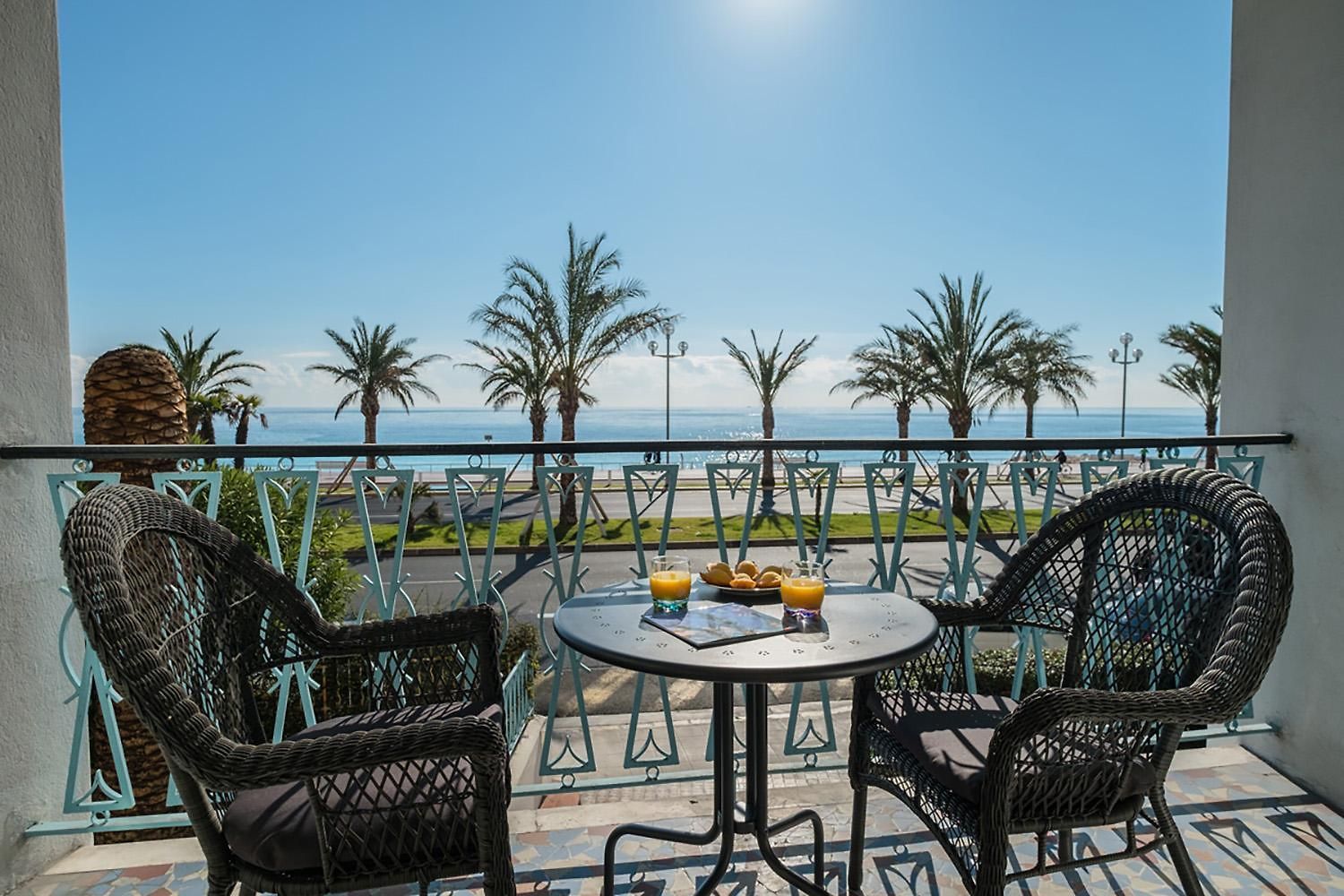 Luxury On Promenade Des In Nice
