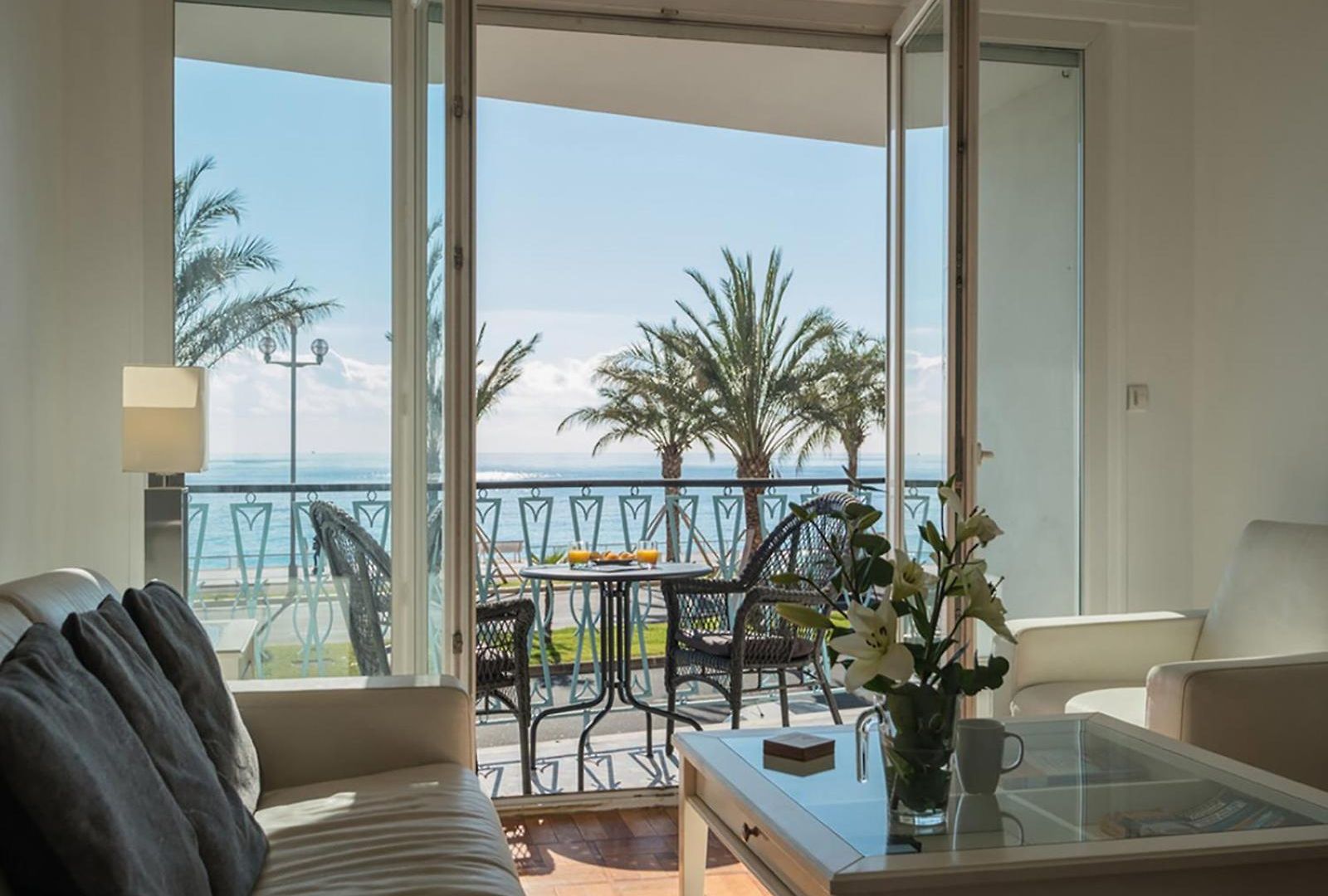 Luxury On Promenade Des In Nice