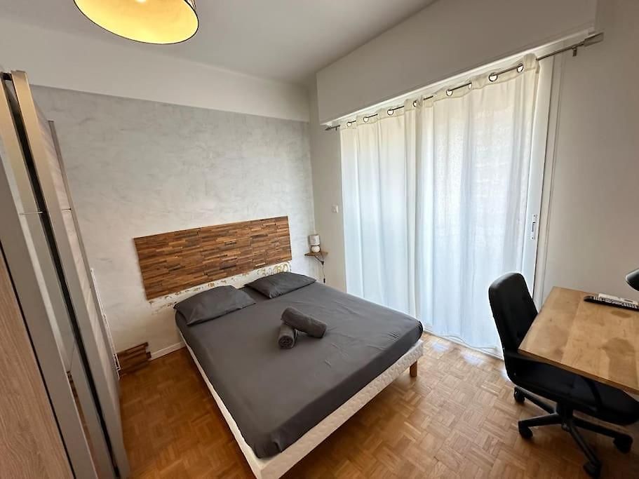 Avec 4 Doubles - Proche De La Mer, Des Transports Et De La Promenade Des Appartement Nice