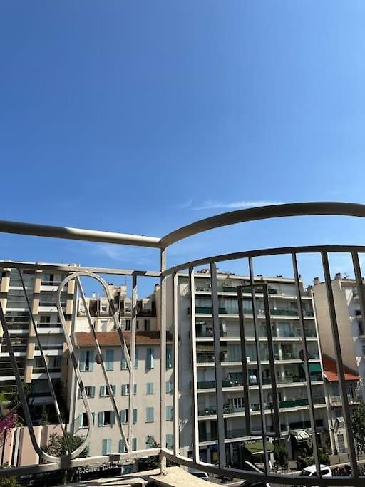 Avec 4 Doubles - Proche De La Mer, Des Transports Et De La Promenade Des * Nice