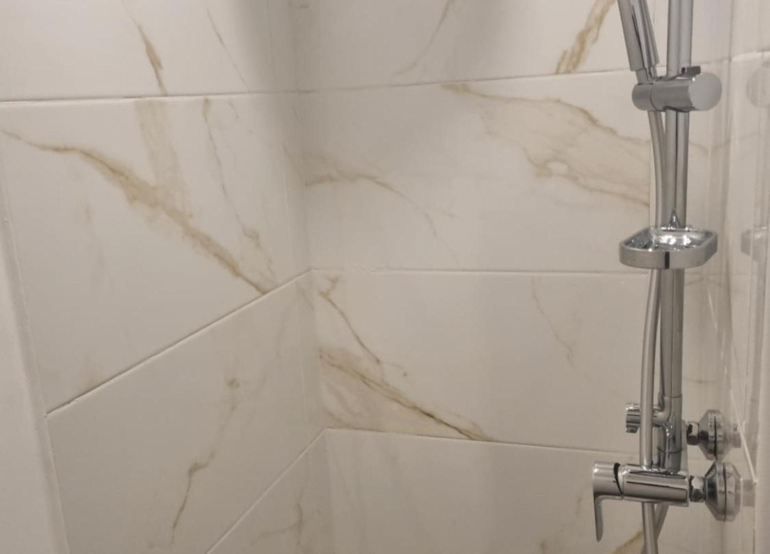 Privative Rénové 2024, Climatisation, Tramway Sur Place , 12 Min Centre, 16 Min Plage, Aperçu Latéral Mer, 2 Wc Avec 2 Salle De Bain, Private Renovated 2024, Air-conditioned , Tram On Spot, 2 Toilets&2 Bathrooms * Nice