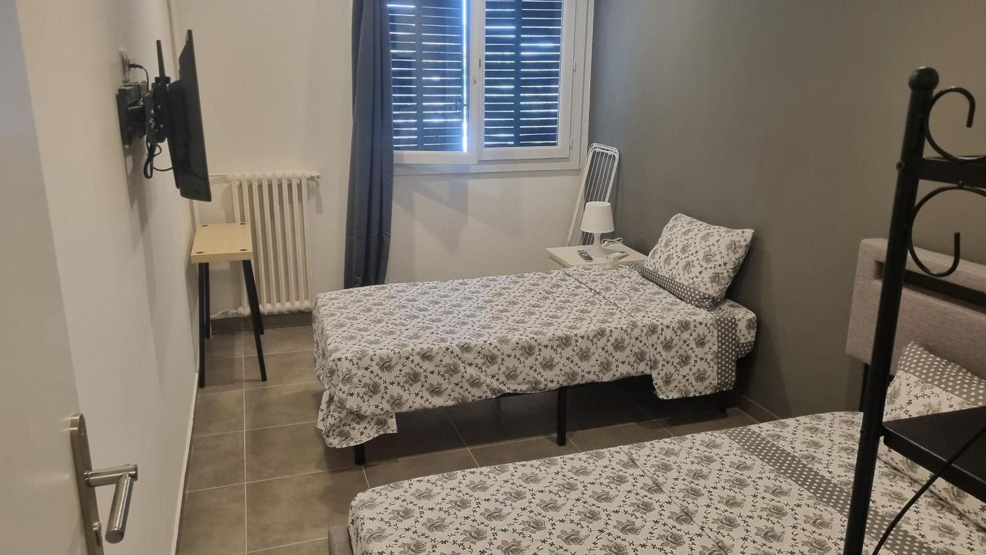 Privative Rénové 2024, Climatisation, Tramway Sur Place , 12 Min Centre, 16 Min Plage, Aperçu Latéral Mer, 2 Wc Avec 2 Salle De Bain, Private Renovated 2024, Air-conditioned , Tram On Spot, 2 Toilets&2 Bathrooms Couette-café