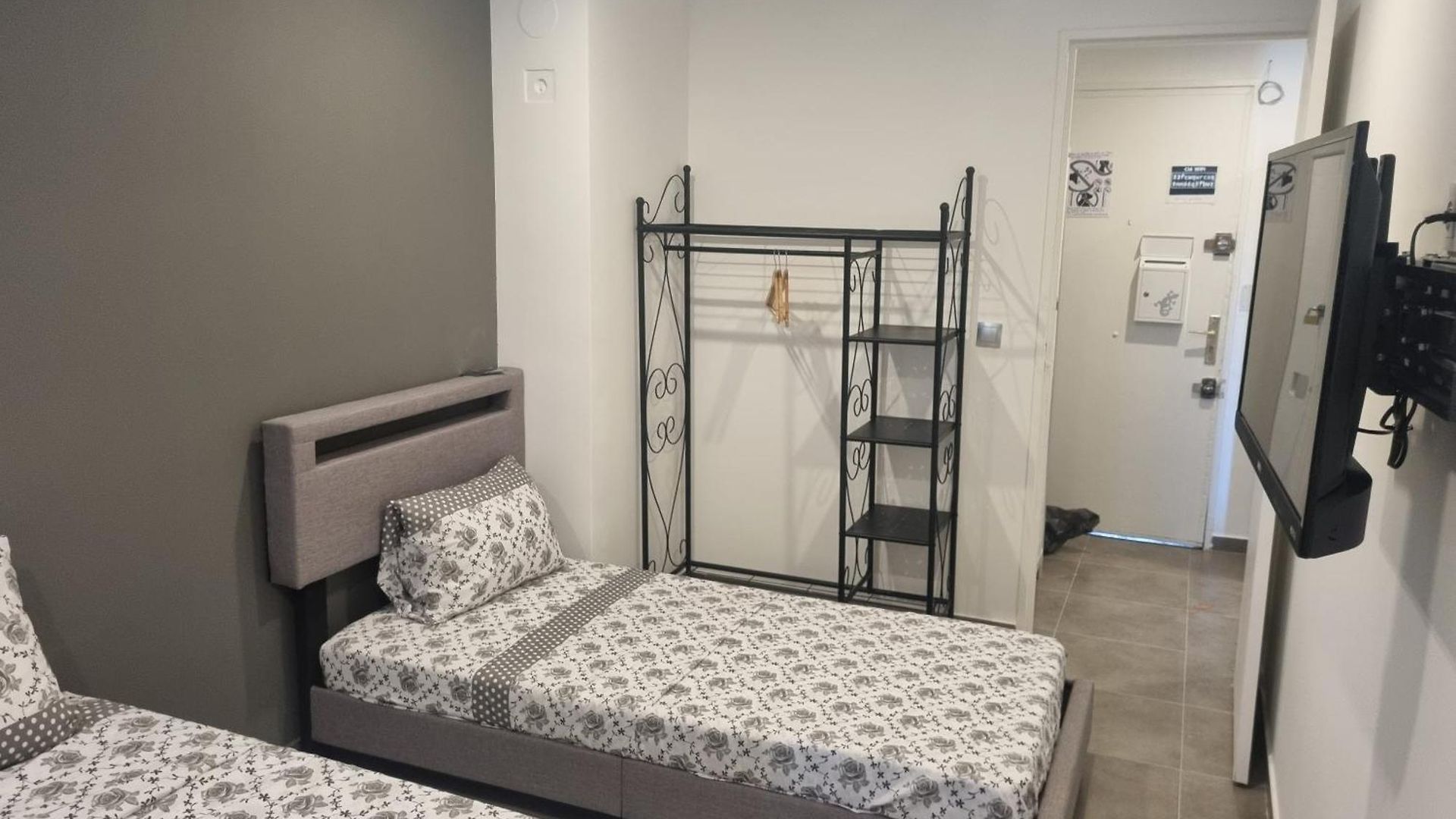 Privative Rénové 2024, Climatisation, Tramway Sur Place , 12 Min Centre, 16 Min Plage, Aperçu Latéral Mer, 2 Wc Avec 2 Salle De Bain, Private Renovated 2024, Air-conditioned , Tram On Spot, 2 Toilets&2 Bathrooms *