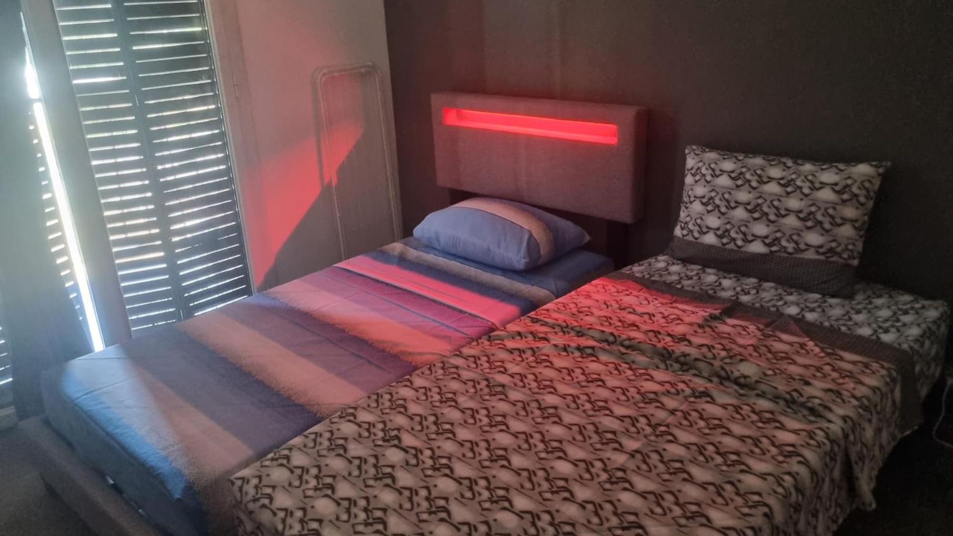 Privative Rénové 2024, Climatisation, Tramway Sur Place , 12 Min Centre, 16 Min Plage, Aperçu Latéral Mer, 2 Wc Avec 2 Salle De Bain, Private Renovated 2024, Air-conditioned , Tram On Spot, 2 Toilets&2 Bathrooms Couette-café *