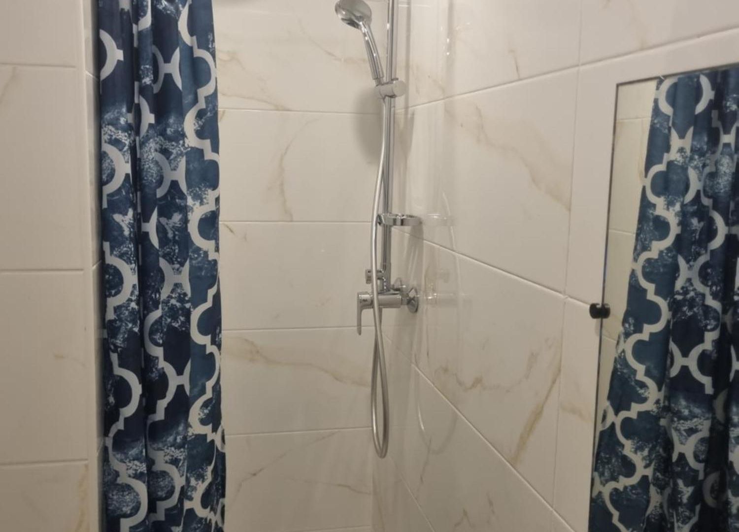 Privative Rénové 2024, Climatisation, Tramway Sur Place , 12 Min Centre, 16 Min Plage, Aperçu Latéral Mer, 2 Wc Avec 2 Salle De Bain, Private Renovated 2024, Air-conditioned , Tram On Spot, 2 Toilets&2 Bathrooms *