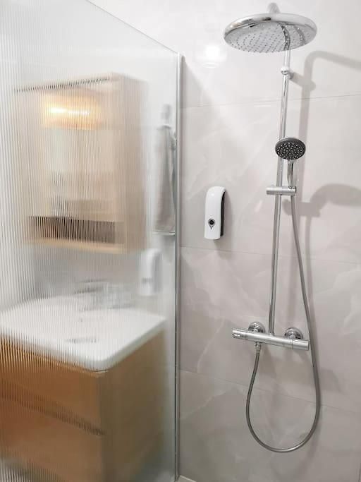 Chez L'hadriana, 2x Ac Clim Wi-fi,newly Renovated Apartment *