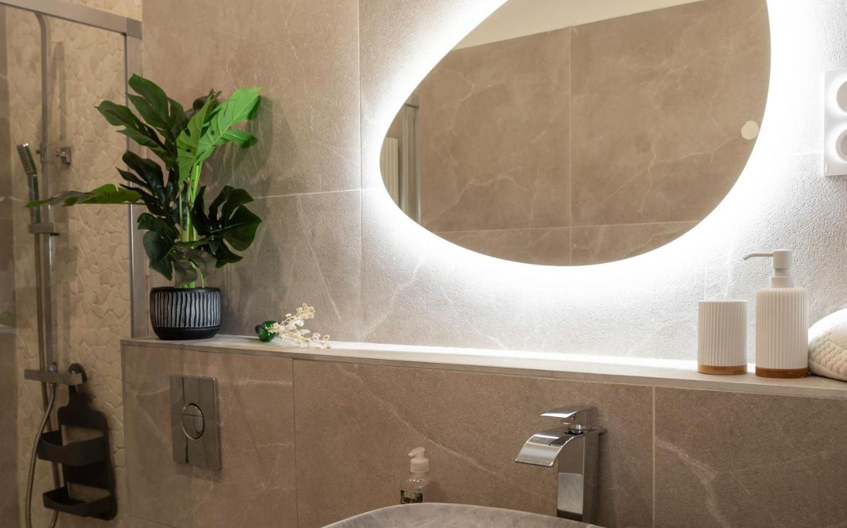L52 Staywizus - 2bdr Massena Central, 2 Min From The Ac Appartement *