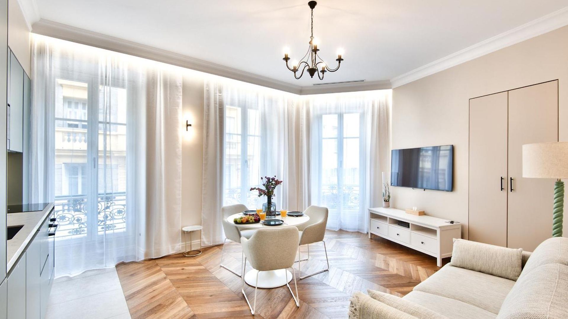 9 Alberti Centre Nice