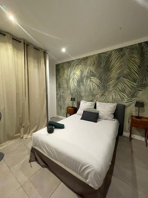 Jungle Apartment Nice