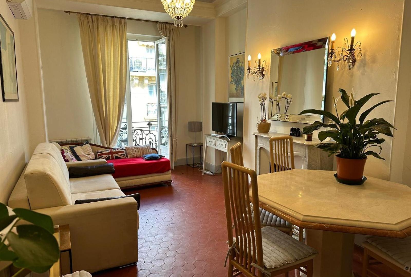 Appartement Beau T2 Proche Negresco *